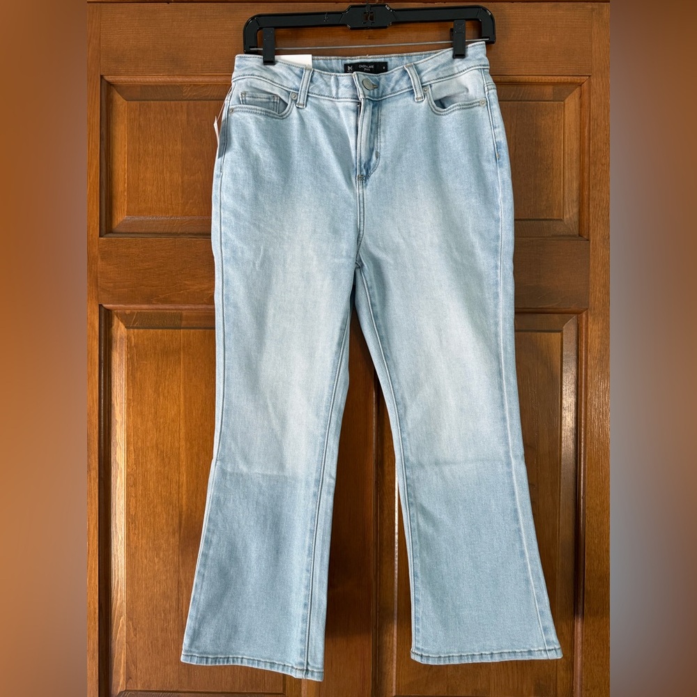 Cropped, boot cut jeans Size 2 NWT